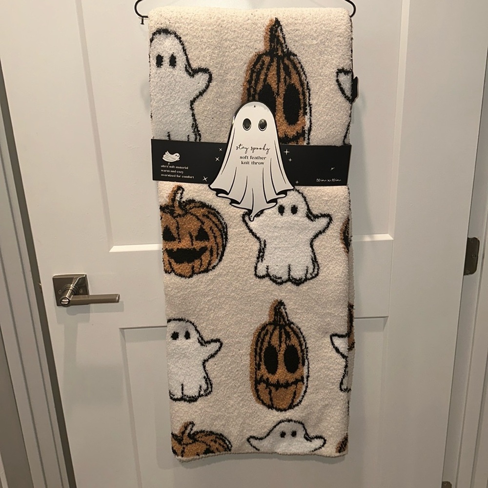 Stay Spooky Ghost Pumpkin Blanket